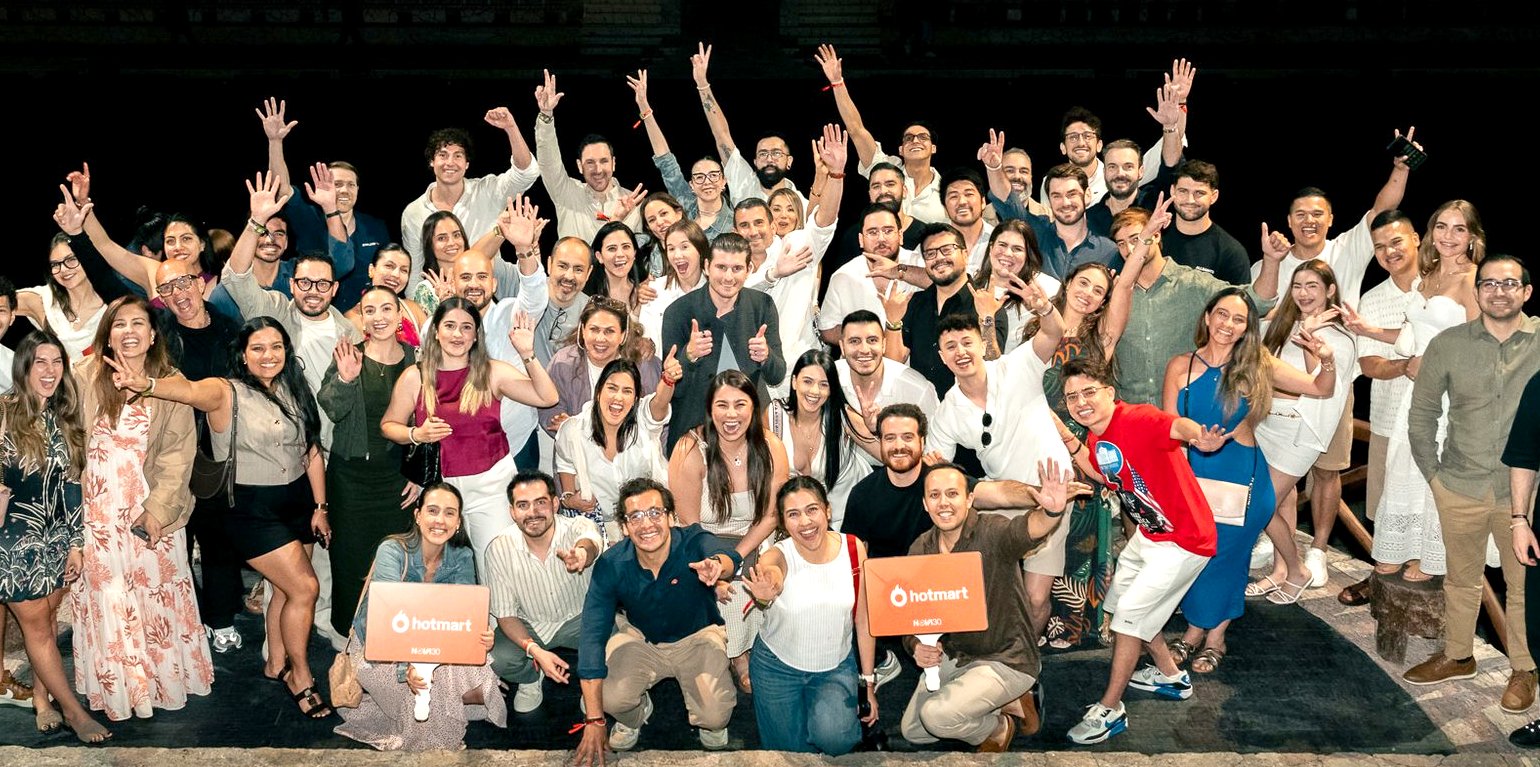 El grupo NOVA 30 reunido